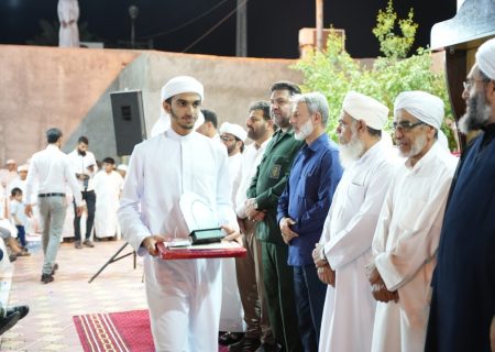 ۱۷ حافظ قرآن کریم در رمکان قشم تجلیل شدند+ عکس