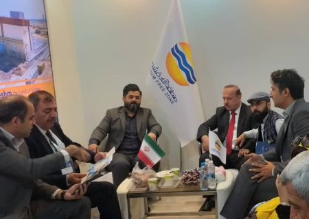 بازدید رییس اتحادیه واردکنندگان و صادرکنندگان اقلیم کردستان عراق از غرفه قشم