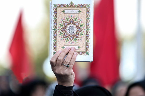 سردمداران کشورهای اسلامی باید مقتدرانه با اهانت به قرآن مقابله کنند