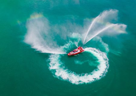 نخستین نمونه آتشخوار تندرو کشور به ناوگان ایمنی جزیره قشم الحاق می‌شود / ارتقای ایمنی جزیره جهانی قشم با تکیه بر توان بومی