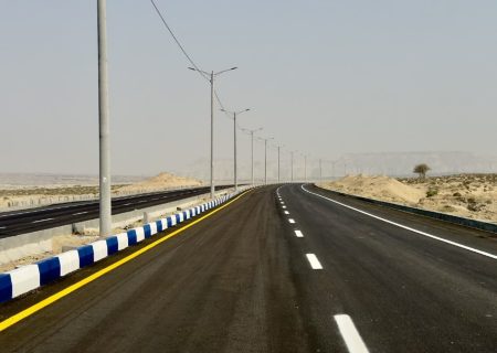 همزمان با آیین افتتاح قطعه یک بزرگراه توحید در قشم انجام می‌شود؛