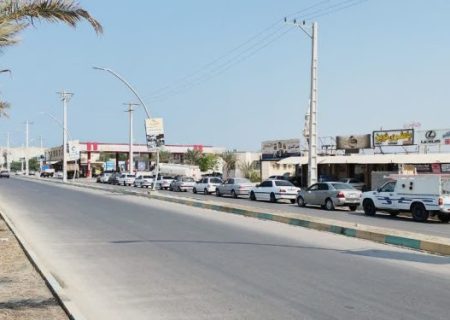 قشم از نمای نزدیک؛ صف بنزین؛ برقِ ساعتی ؛ تانکر آب و دیگر هیچ