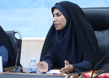 وقت خود را وقف شورا می‌کنم