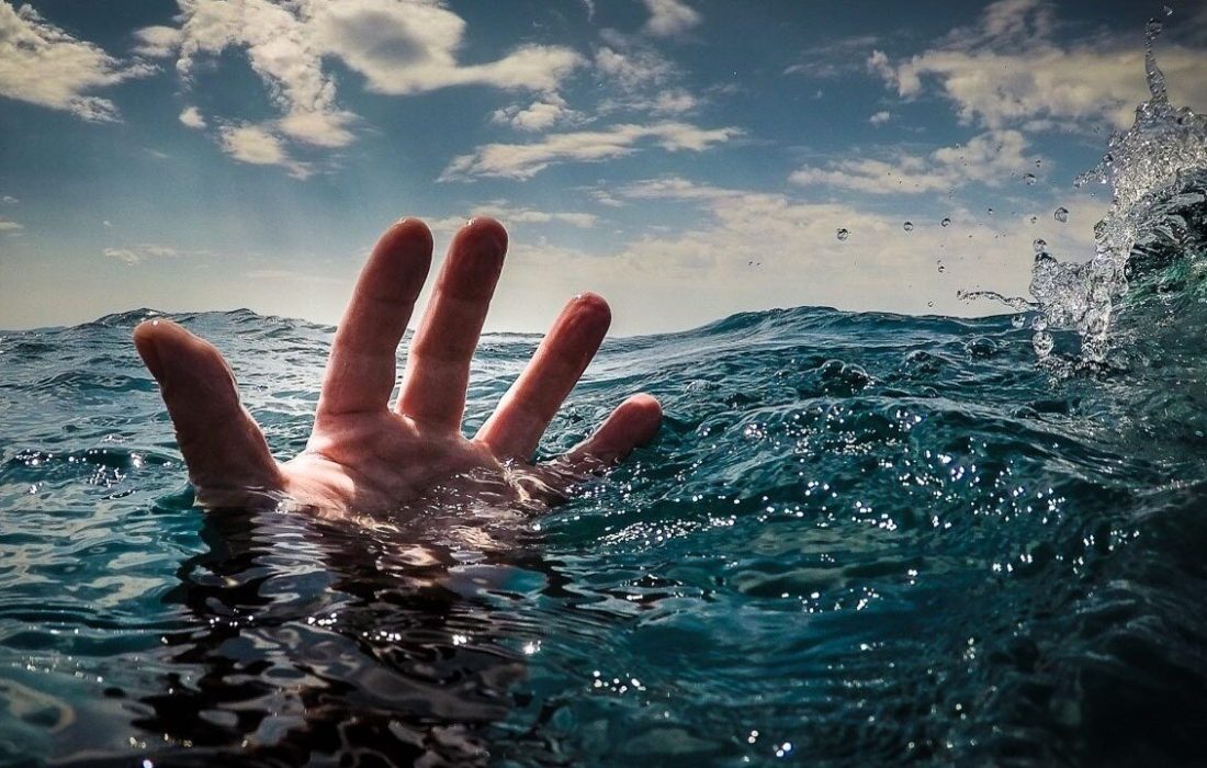 مرد غرق شده در اسکله تفریحی کیش نجات یافت