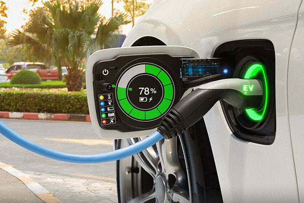 مشکل ترخیص خودروهای وارداتی برقی حل شد