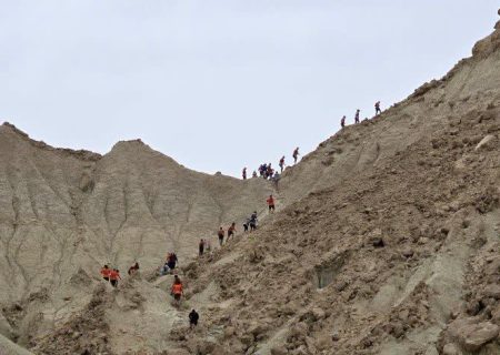 پیرمرد ۷۵ ساله در ژئوپارک تریل رانینگ قشم فینیشر شد