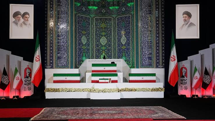 نخستین روز بدرقه رهبر شهید با حضور هیئت‌های خارجی