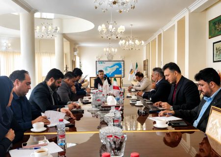 ۲۲ فعال اقتصادی قشم، مطالبات خود را مطرح کردند