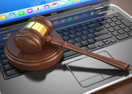 برگزاری دادگاه‌های علنی و برخط در قشم